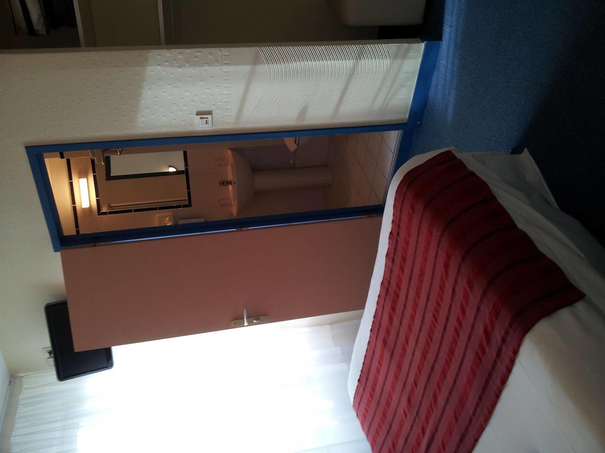 Cit'Hotel Du Port Rhu Douarnenez Exterior photo